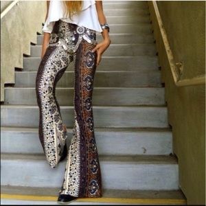 NWOT Novella Royale Janis Bells size M